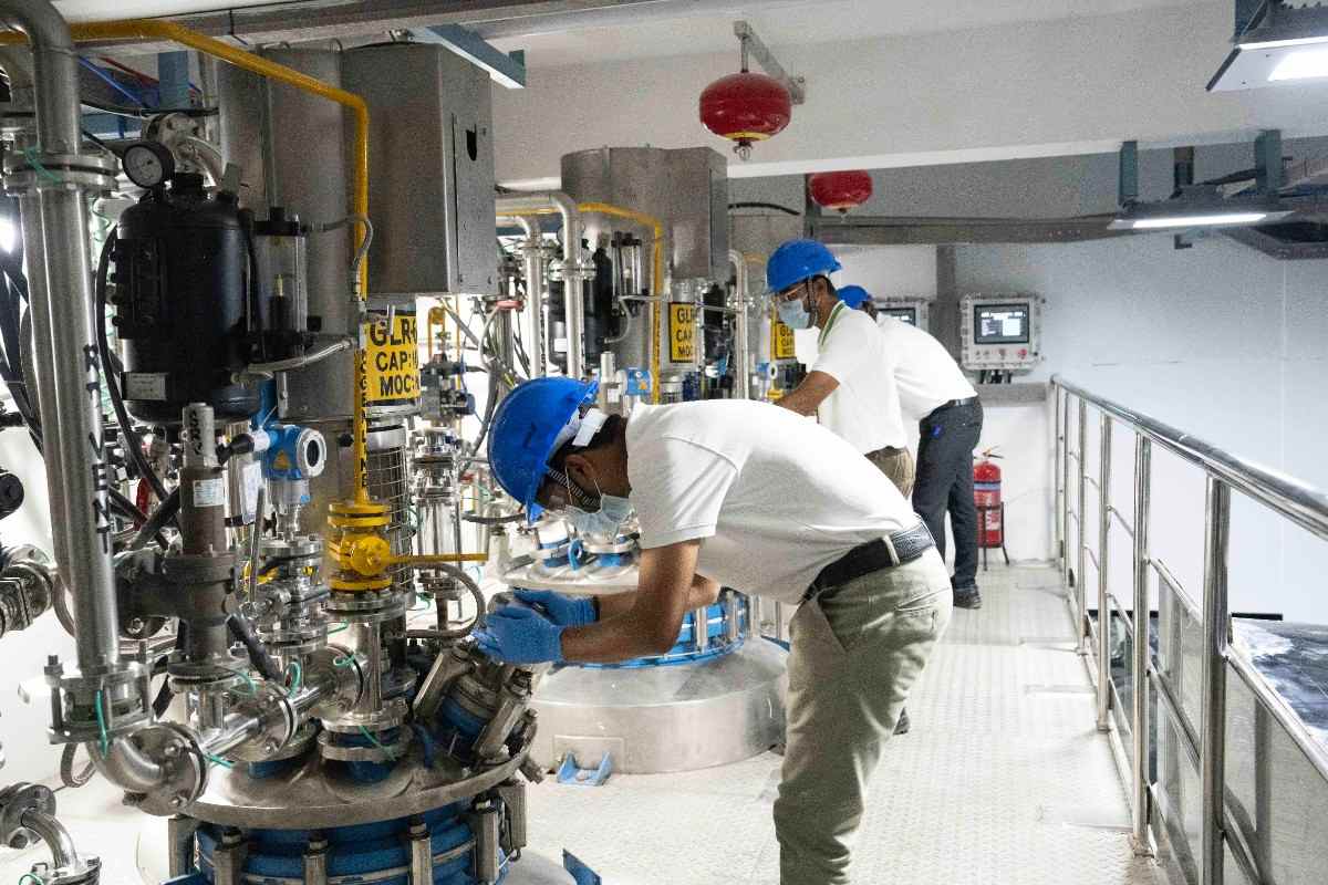 How to Reduce Small Molecule API Manufacturing Delays in 2027